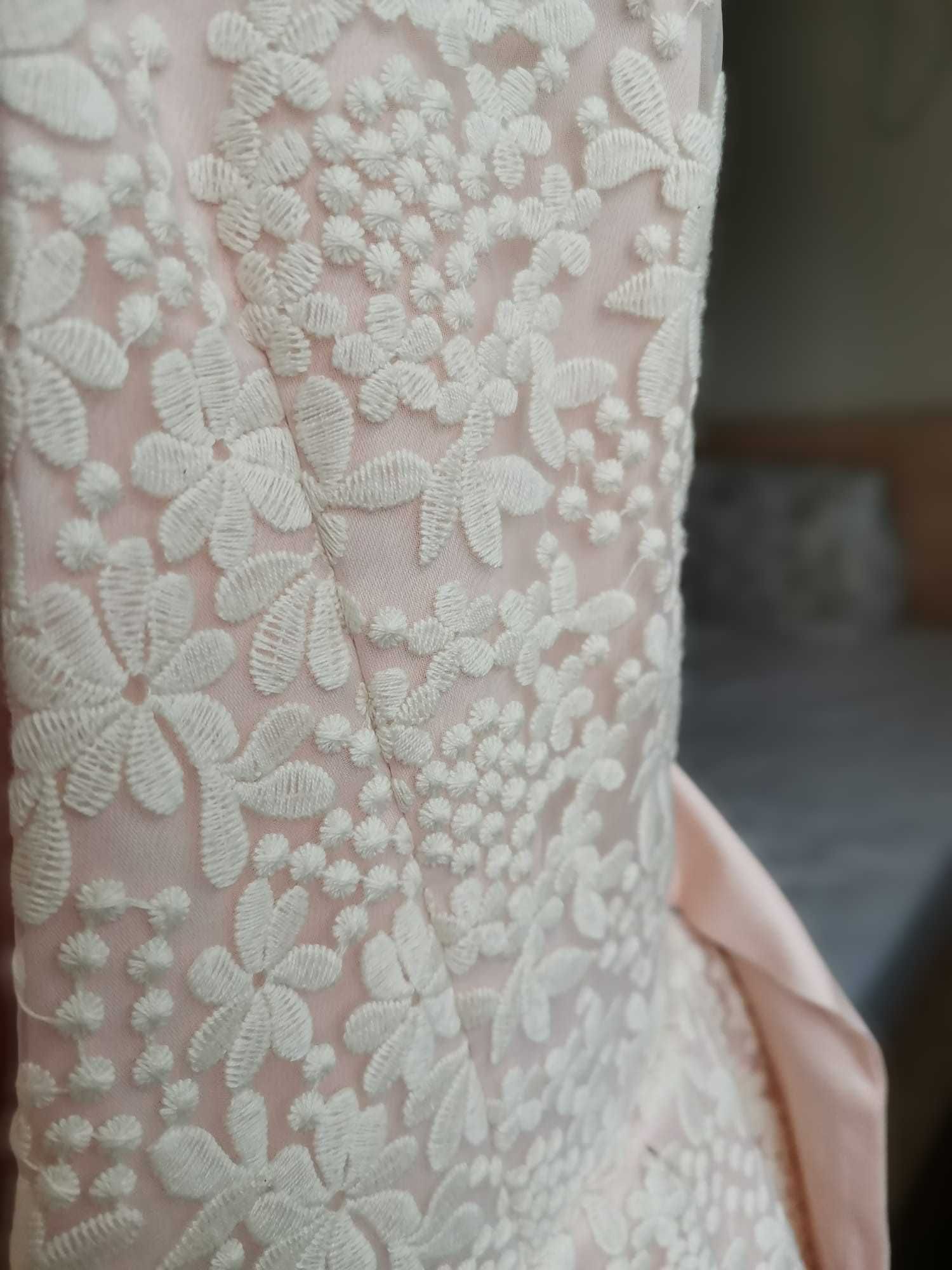 Rochie roz eleganta NOUA nepurtata cu eticheta