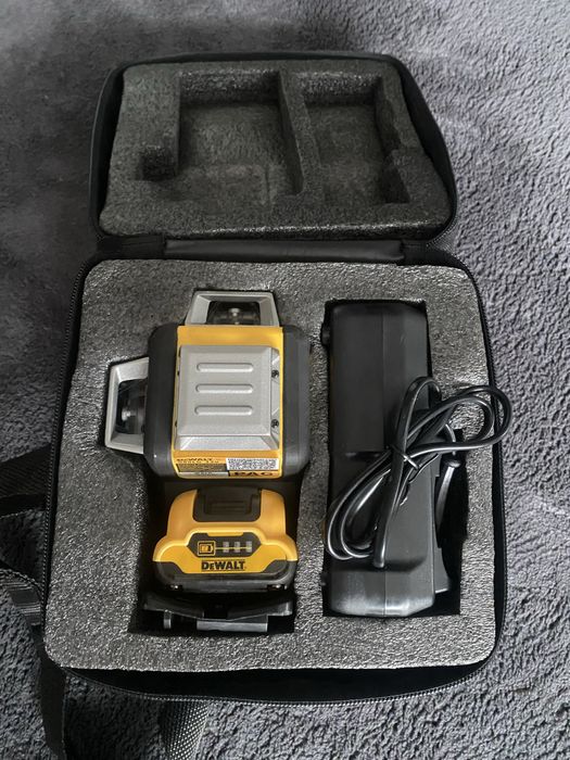 Nivela Laser DeWalt 089LG noua baterie incarcator