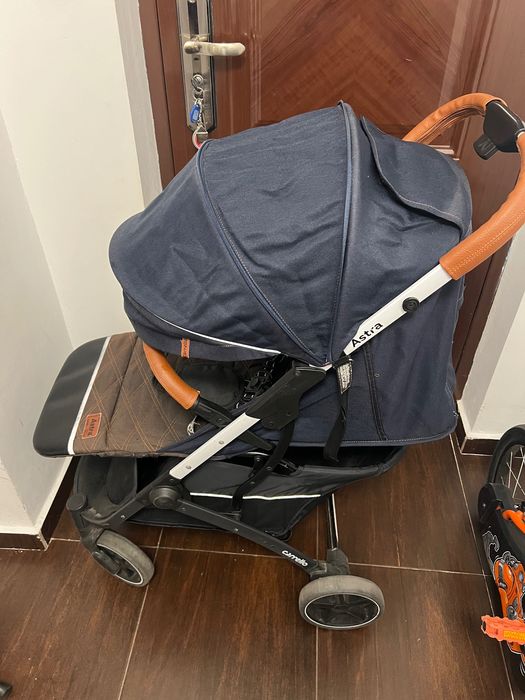 cărucior de bebeluși