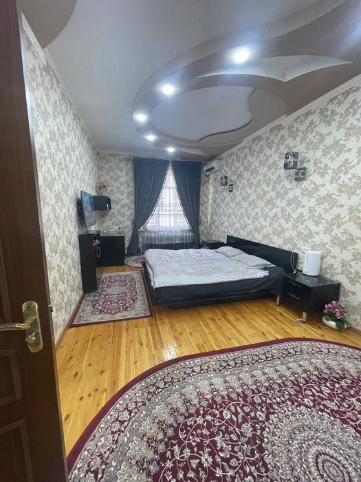 Квартира на 4 этаже два двухкомнатный квартира 140 кв обйеденены