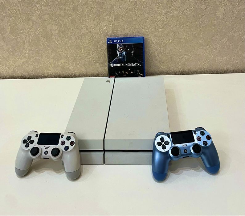 Playstation 4 White