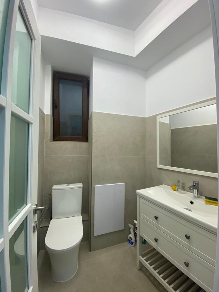 Inchiriez spatiu ultracentral Iasi Piata Eminescu
