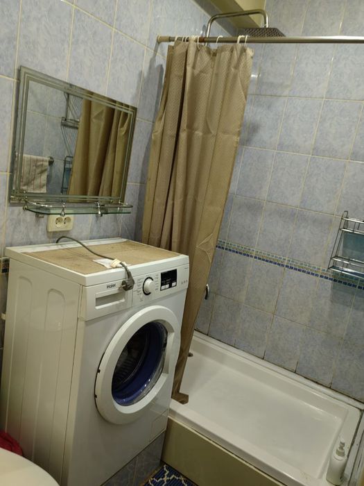 Продаю квартиру в Яшнабадском районе Дубовая 1-комнатная 40 м2