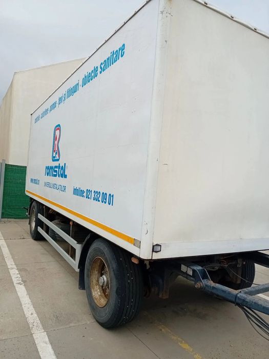 Zorzi 17R071EP Remorca este functionala, prevazuta cu platforma ridicatoare