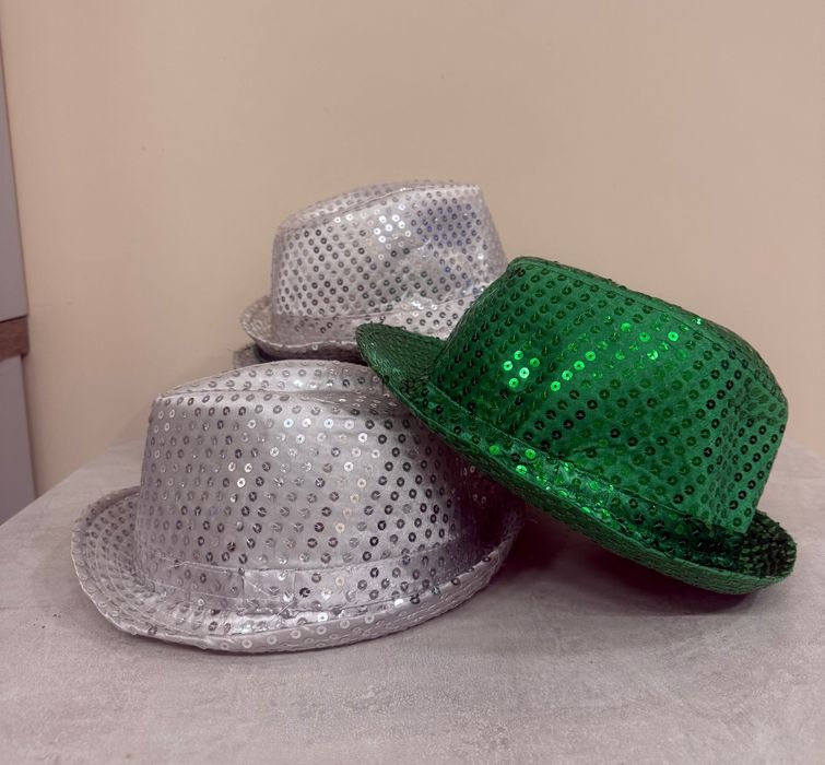 Блестящие шляпы, новогодние
