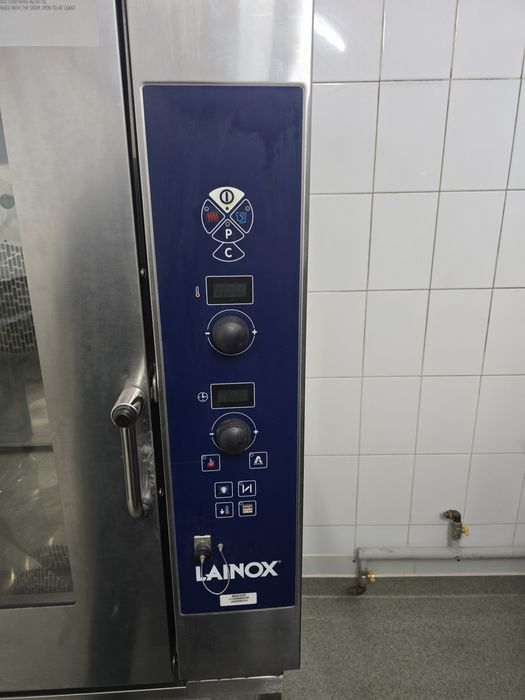 Cuptor  convectie  Lainox 20 tavi gn1/1  ,10 tavi 2/1