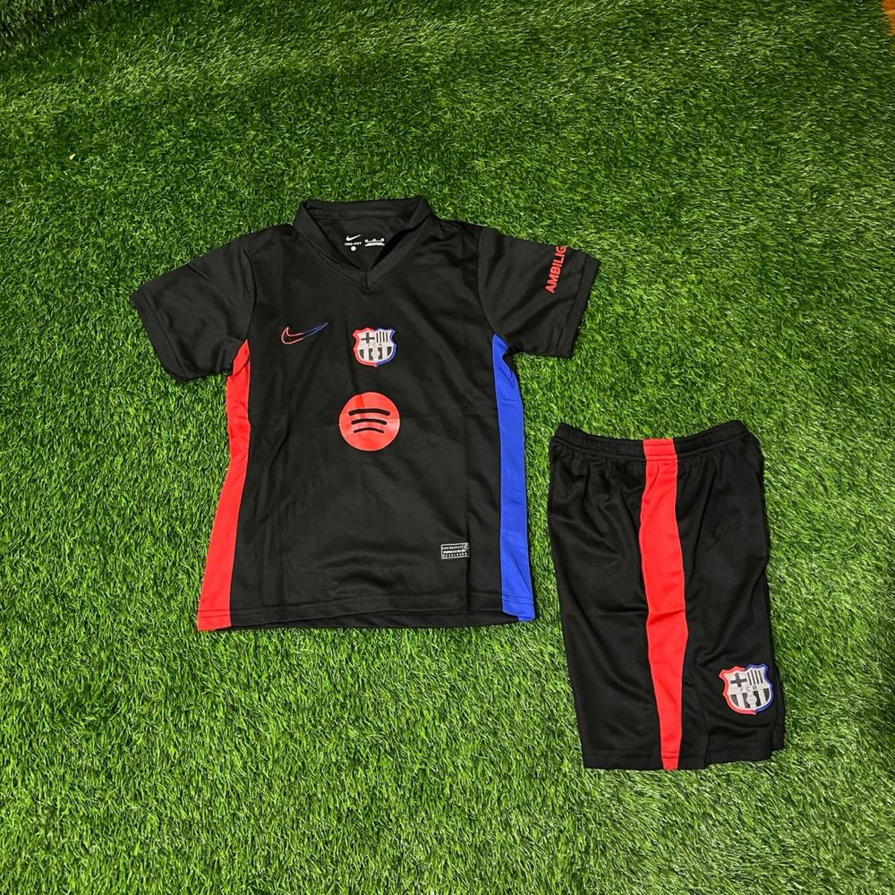 Детские футбольные формы Detskiy futbol formasi
