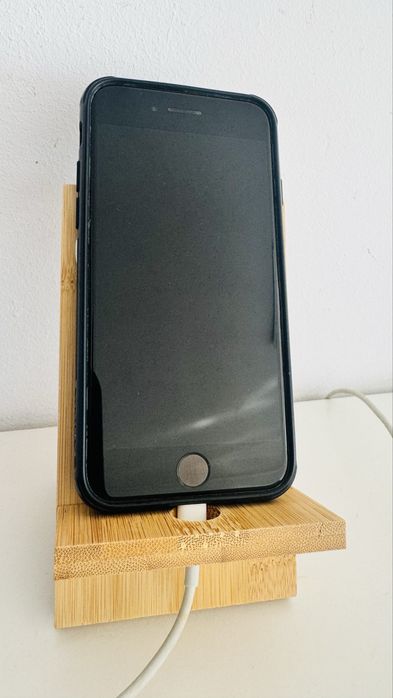 Suport pentru telefon din bambus – model MO9844