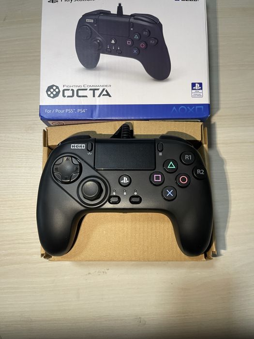 Controller HORI Arcade Fighting Commander Octa PS4/PS5 Nou