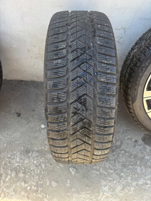 Set 4 anvelope Pirelli SotoZero 235 45 R19 ci385