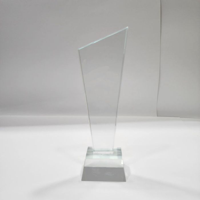 Статуэтка стеклянная