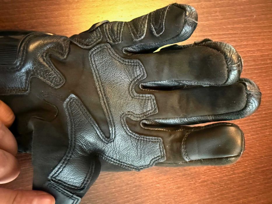 Vând mănuși moto Dainese Carbon 4 short de piele, black
