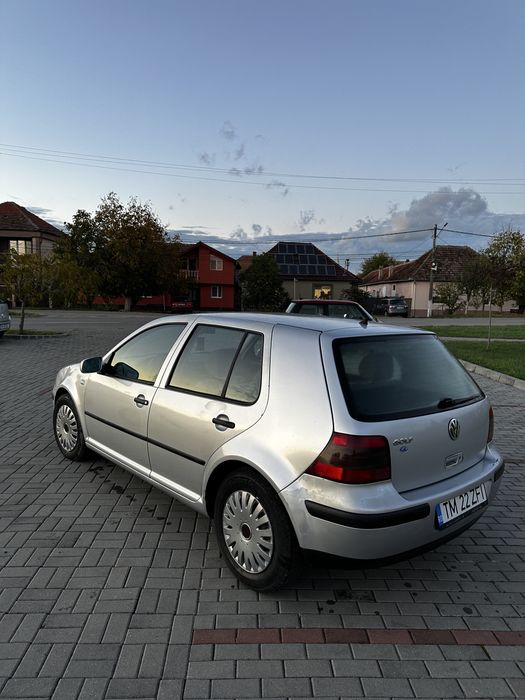 Volkswagen Golf 4