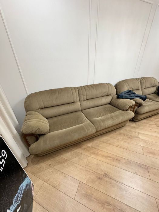 Продаю Диван почти новый