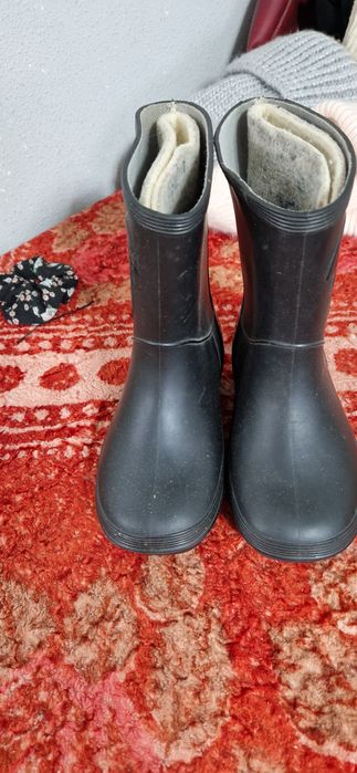 Продам детский резиновые сапоги. Размер 17. Новый.һ