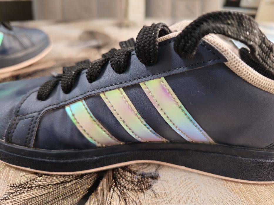 Маратонки ADIDAS унисекс кожени 36 2/3