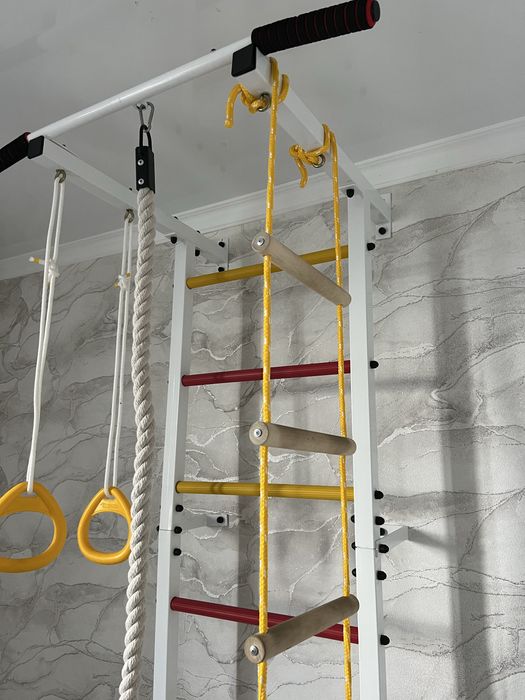 Турник лесница 111