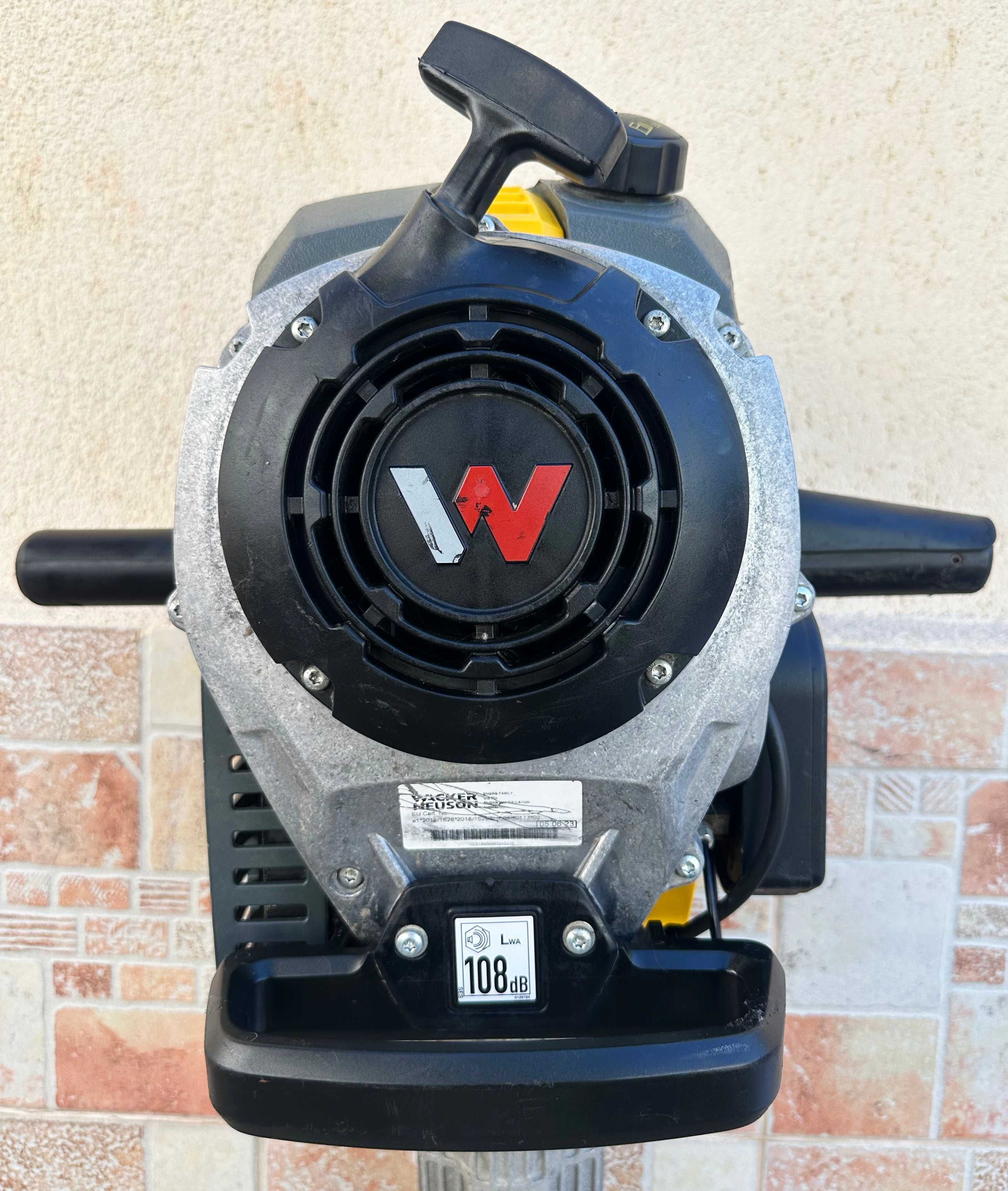 Wacker Neuson BH40 - Мощен бензинов къртач 40J