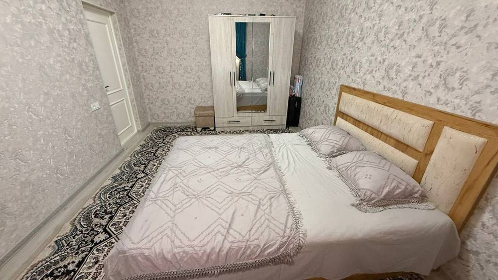 Яккасарой  Касмановитлар метро якинда ижарага квартира бор