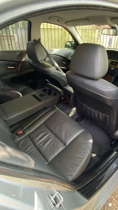 vand bmw e60 2,0 an 2007 in stare foarte buna nu are apsolut nici o pr