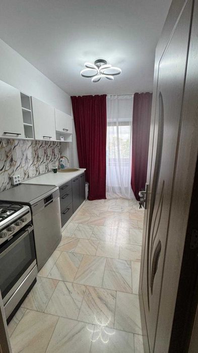 Garaj și Apartament trei camere Bld Independentei l - UMF
