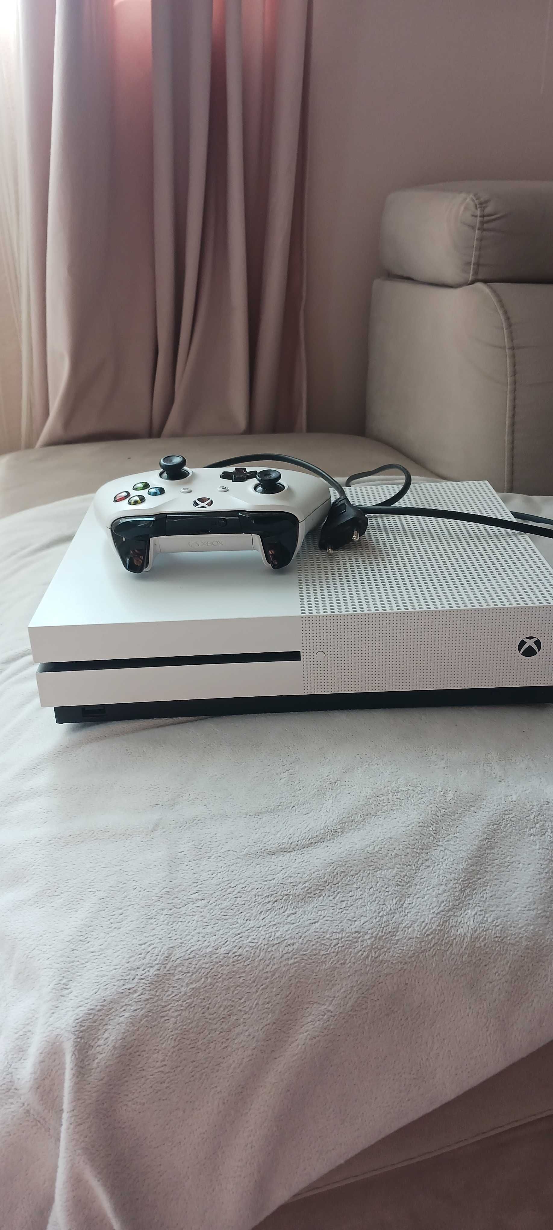 Конзола XBOX ONE S 1TB