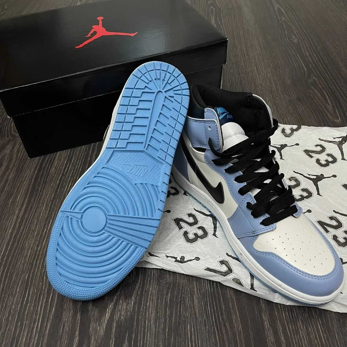 Jordan 1 University Blue Full Box (Verificare Colet)