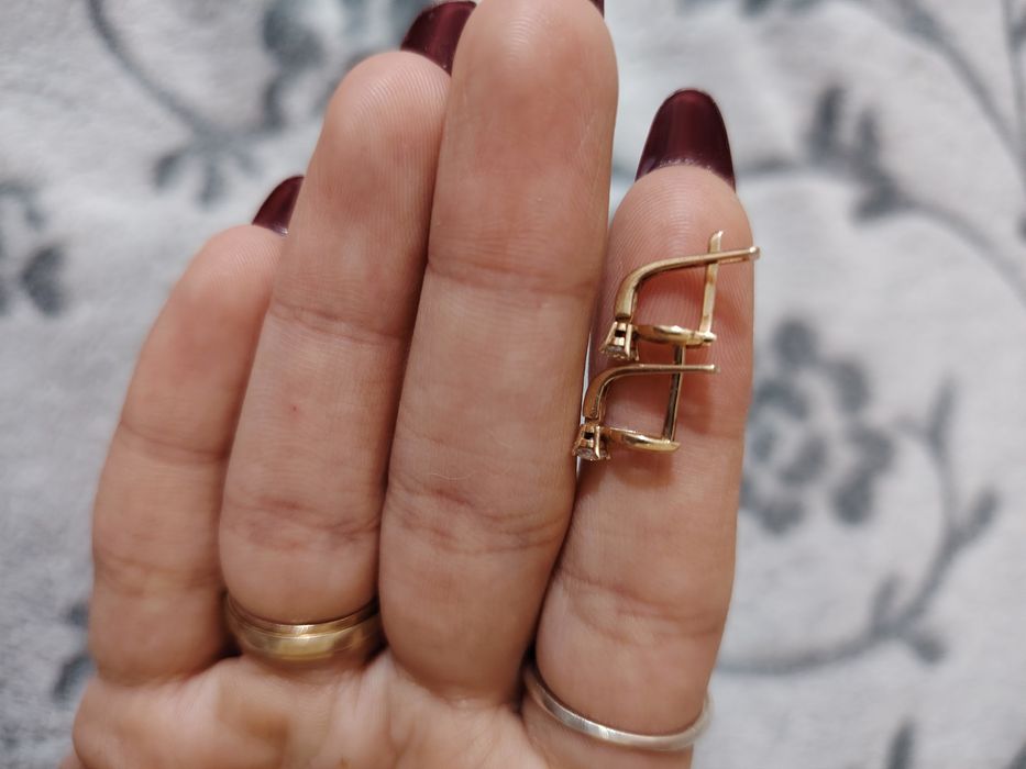 Серёжка детская очень красивая