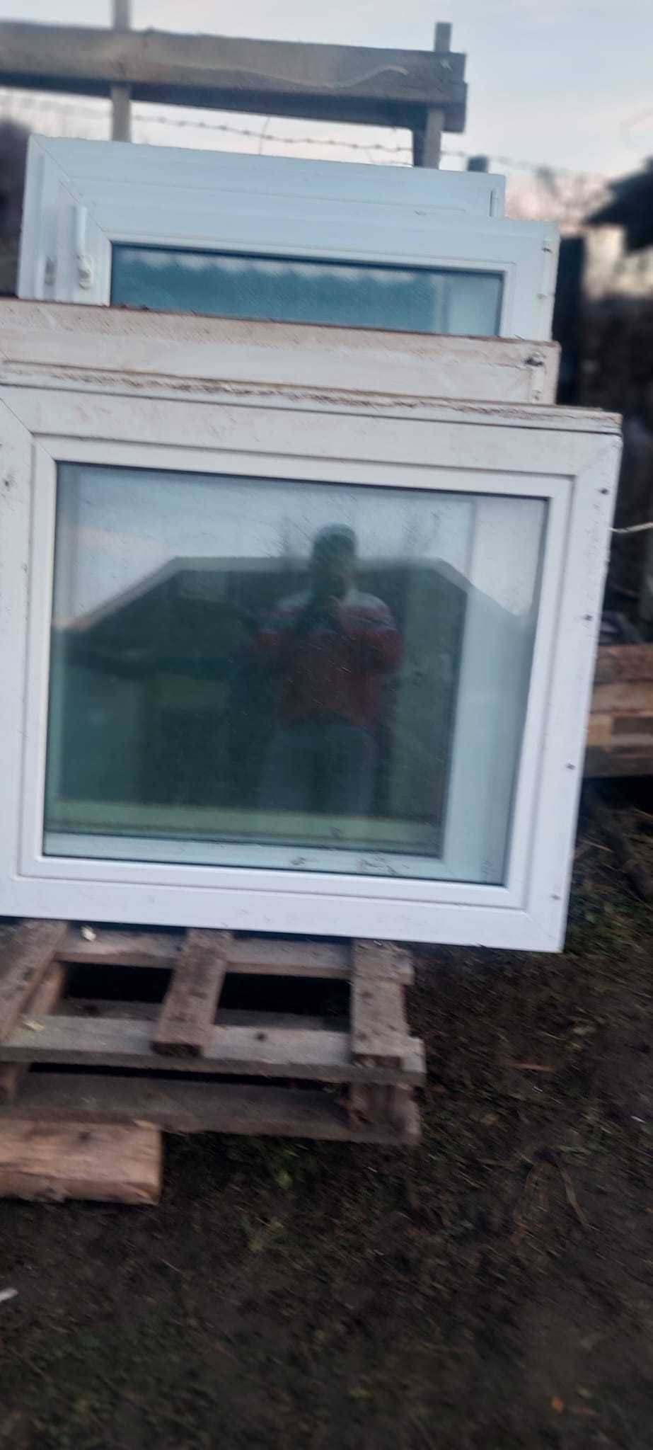 Se vinde Geamuri si Usi  Termopane
