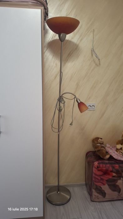 Vând lampadar 180 cm