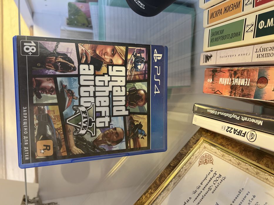Продам диск гта 5 на плэйстейшн 4 playstation 4