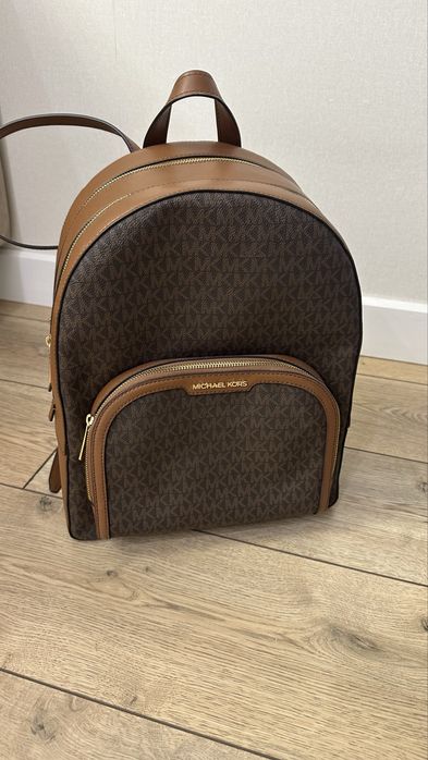 Продам новый рюкзак от Майкл Корс