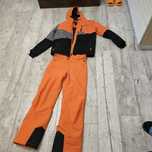 Vând costum ski mărime 176 copii