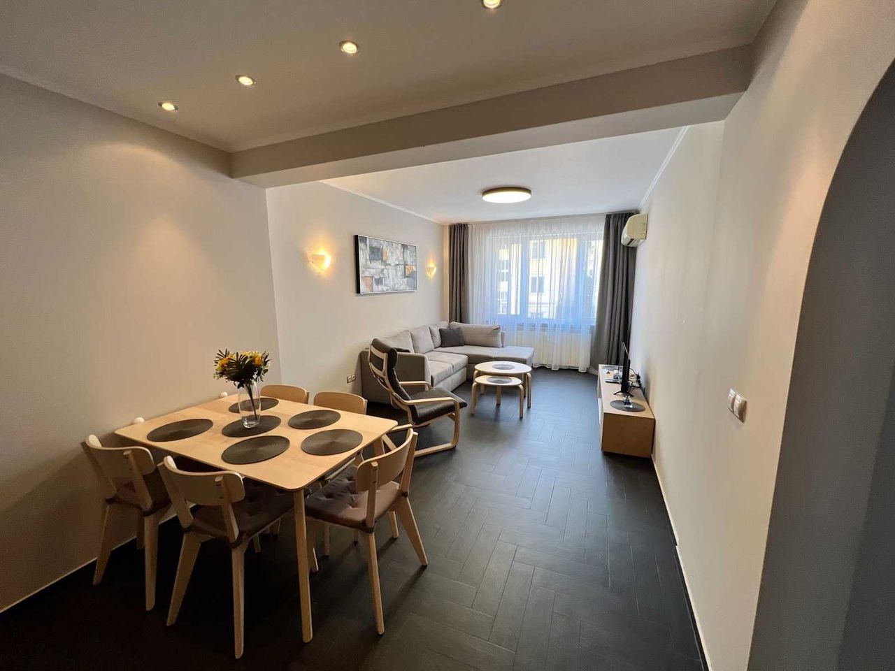 Продава се Тристаен апартамент в София, Банишора - 87 кв.м за 1725 €/кв.м - Снимка #1
