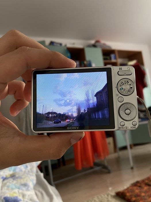 Cybershot 12.1 mega pixels