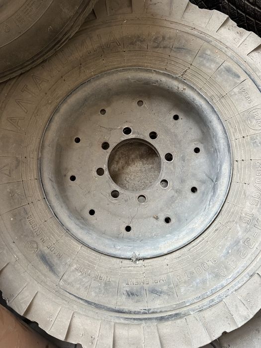 Продается диск с резиной