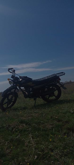 moto suzuki gsx 150