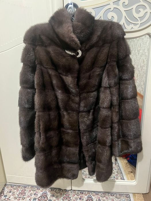 Продам шубу норковую