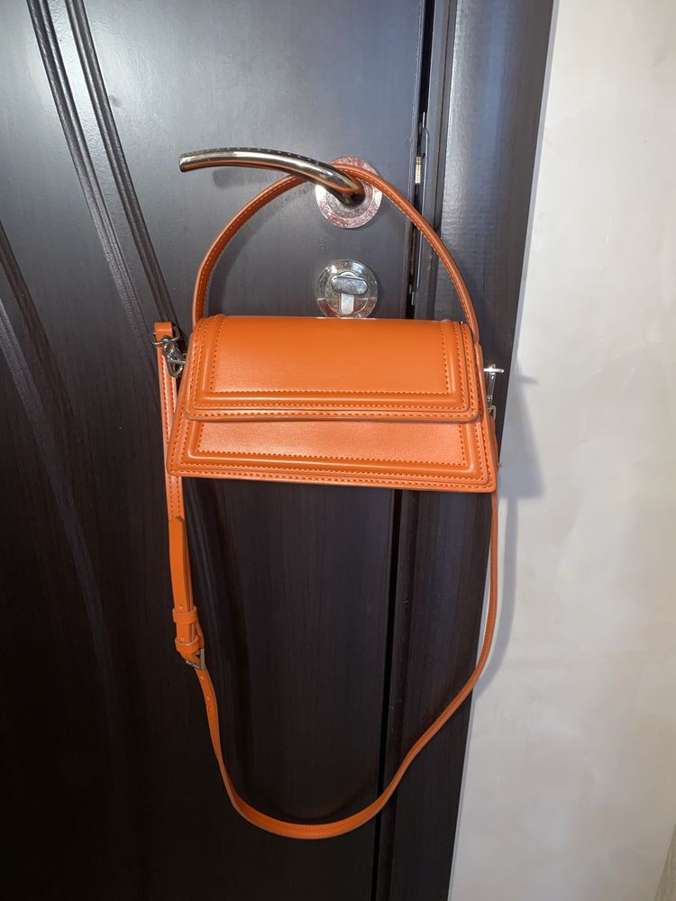 Чантичка на ZARA