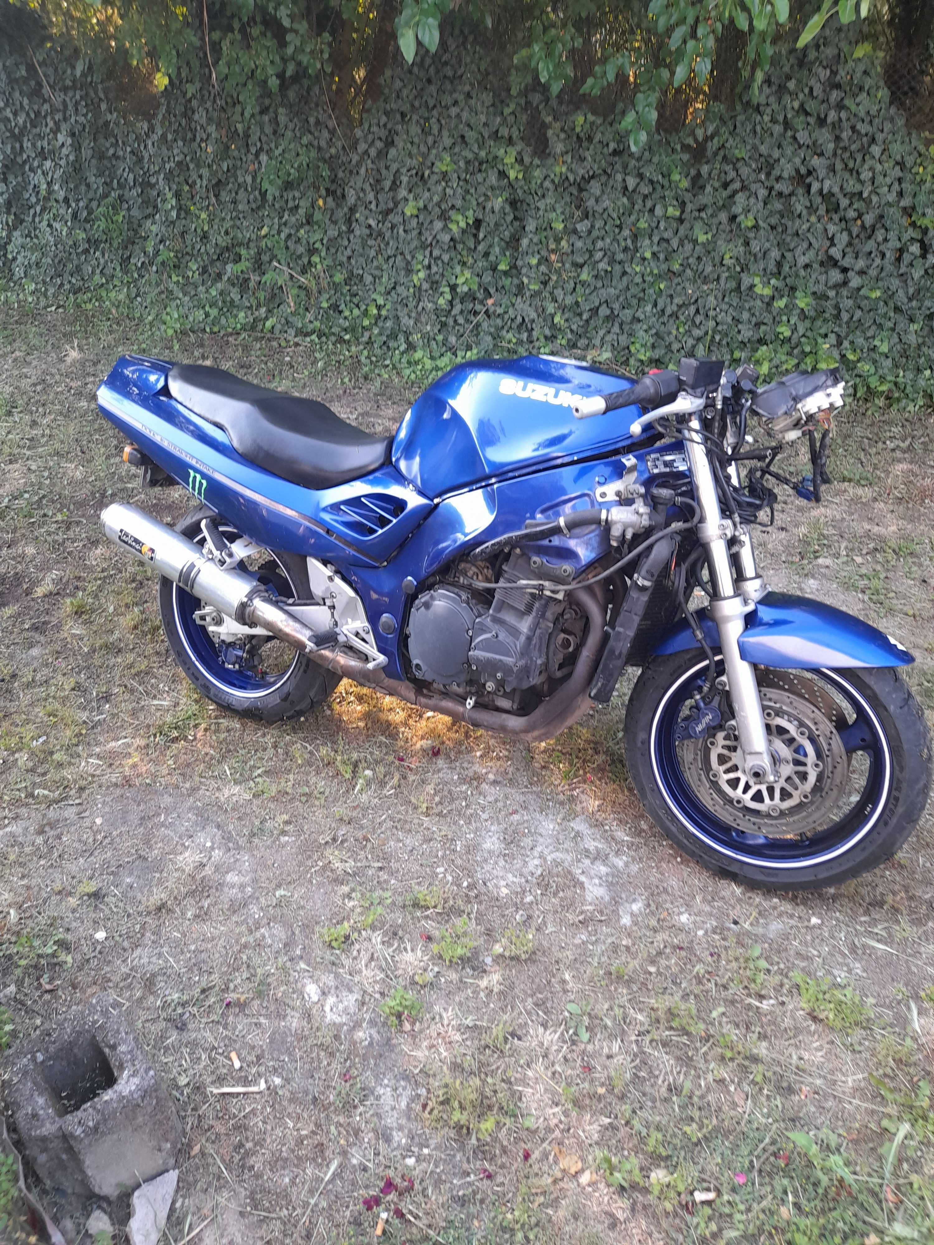 Suzuki RF950 1998
