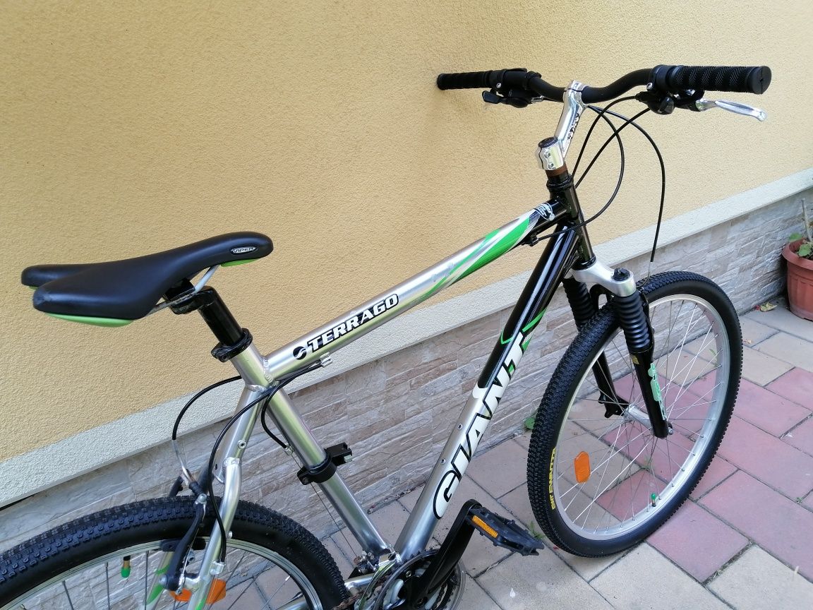 Алуминиев Giant 26 " Shimano Deore !