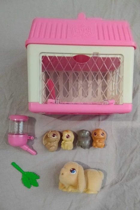 Little Live Pets къщичка със зайчета