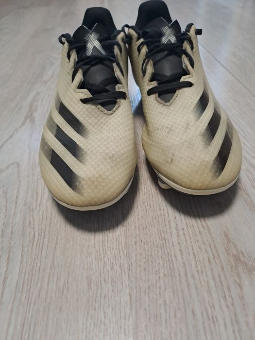 Футболни бутонки Adidas X