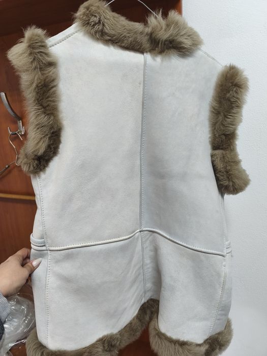 Vând vestă damă din blană