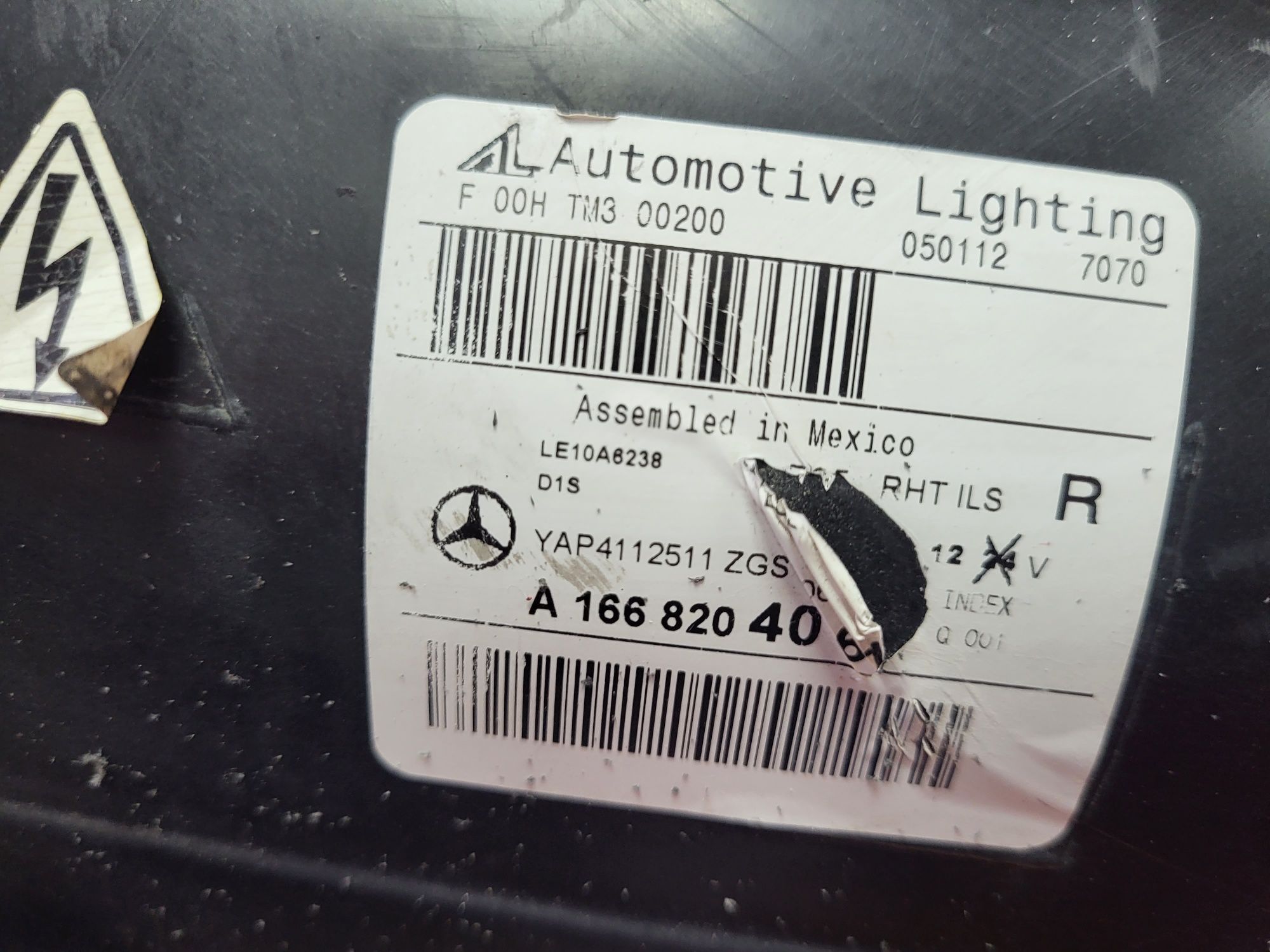 Десен фар Mercedes ML W166 Xenon LED desen far farove мерцедес мл 166