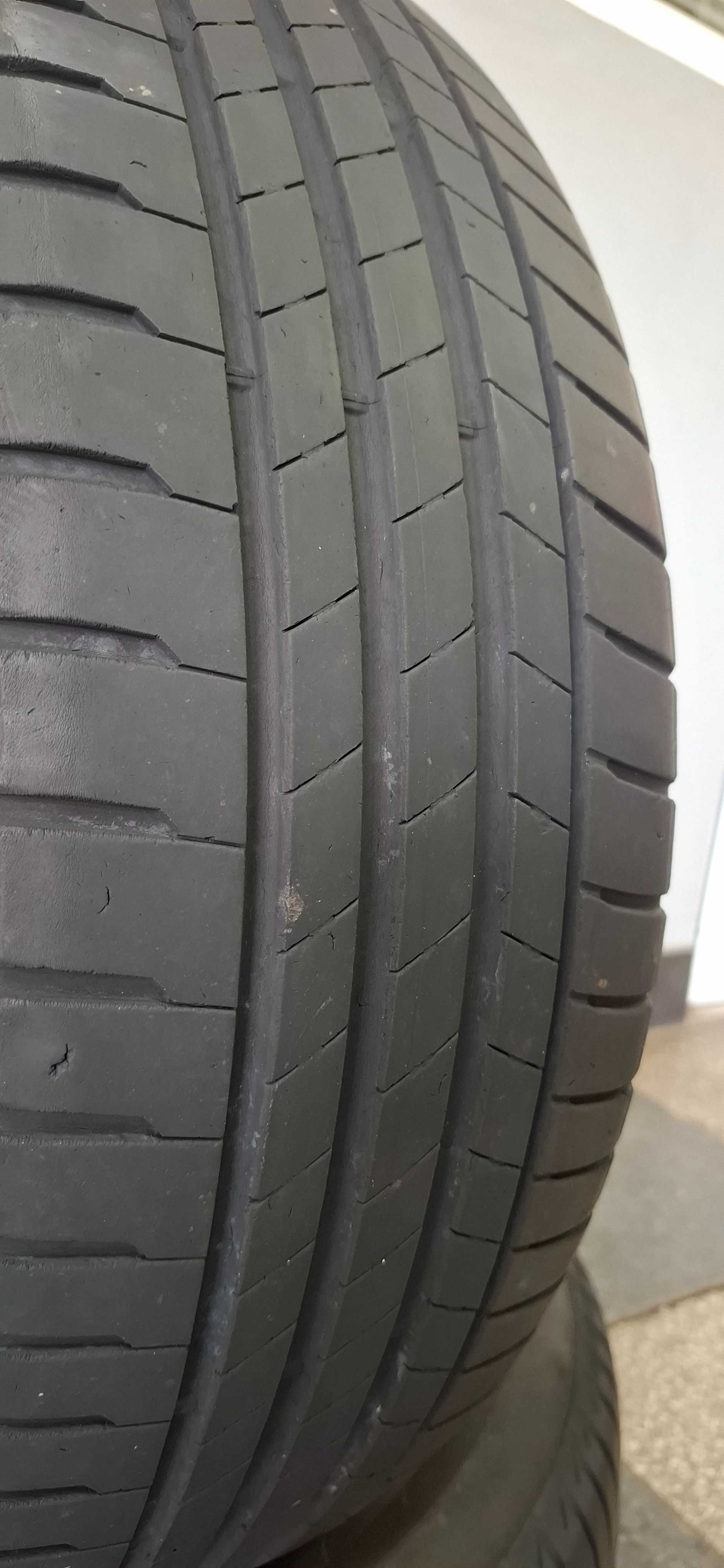 2бр. 205/60/16 Bridgestone 6mm грайфер ,дот 23г. Безплатен монтаж