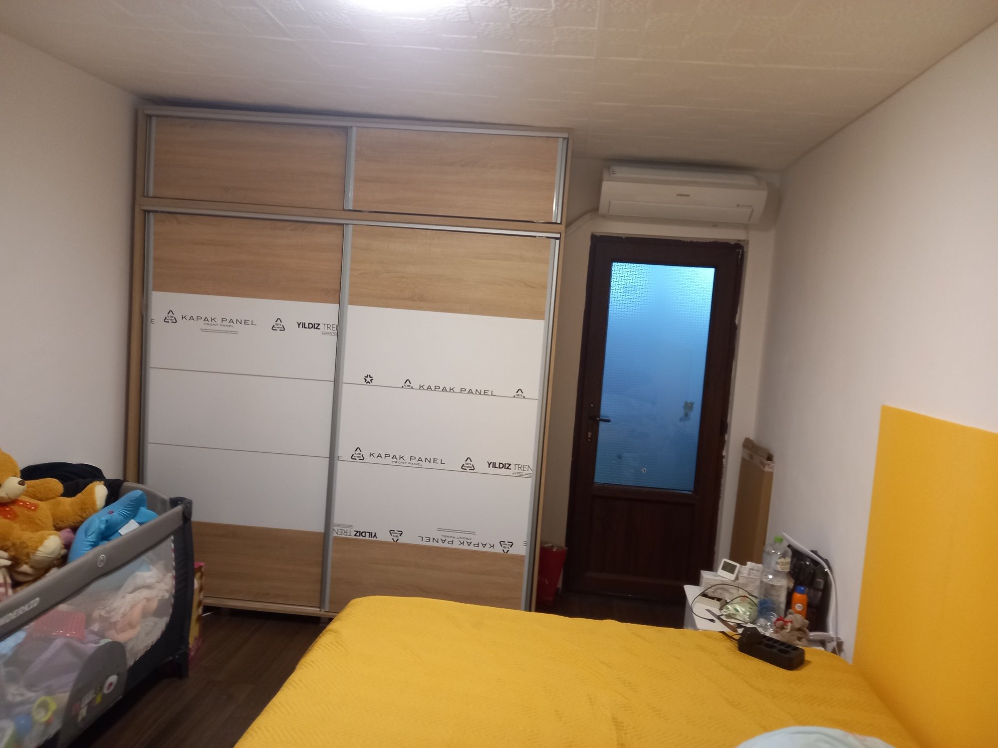 Vând apartament Lujerului