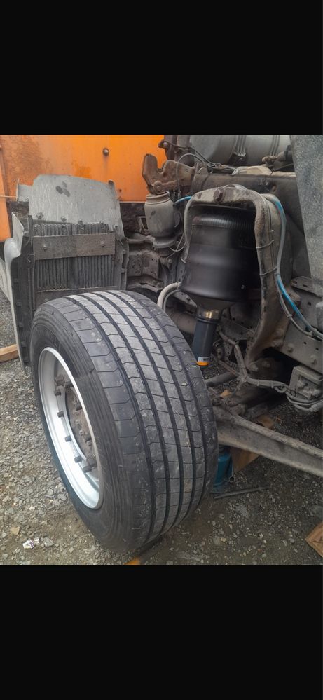 Camion tandem Ansamblu MAN