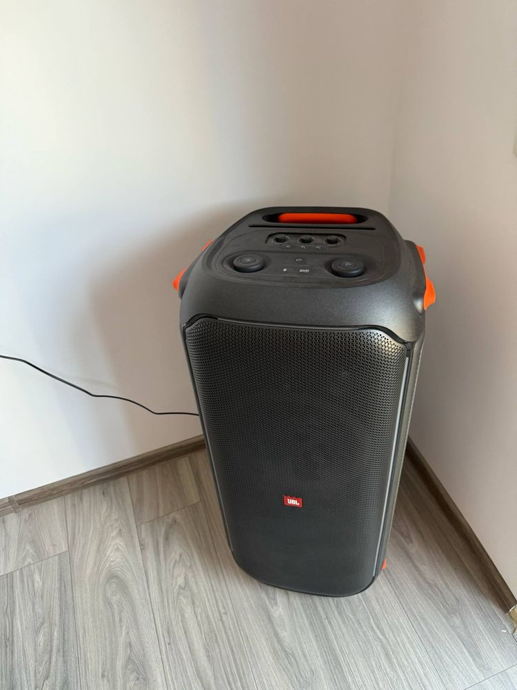 Boxa Jbl 710 - se vinde noua (cu cutie)