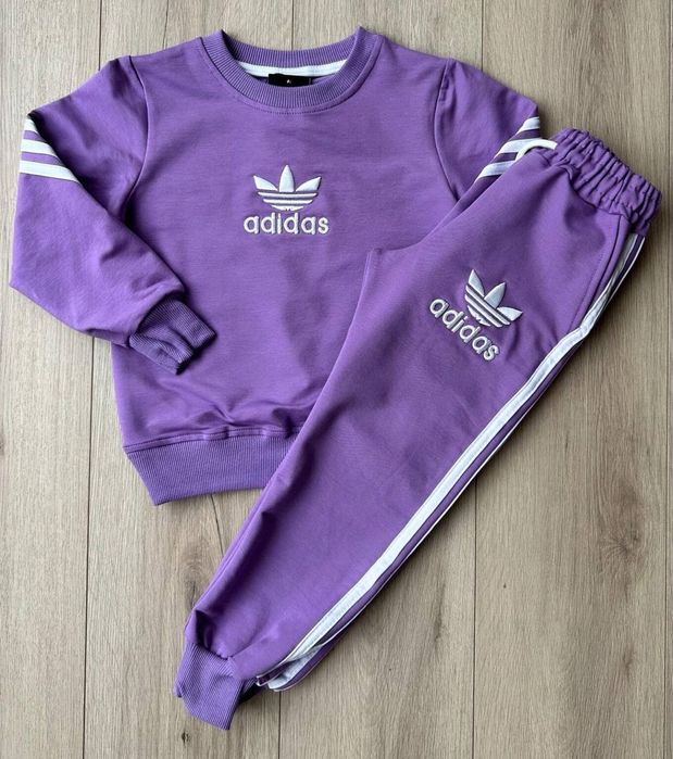 Спортен екип за момиче Adidas

Лилав 6г
Сив 10г
Розов 6г и 14г

Цена:6
